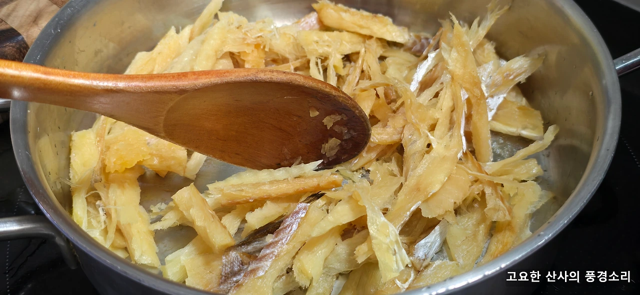 img.png?credential=yqXZFxpELC7KVnFOS48ylbz2pIh7yKj8&expires=1761922799&allow_ip=&allow_referer=&signature=nDM%2B7Vw9RVIgeQrHjgGL%2B0xaE%2FI%3D