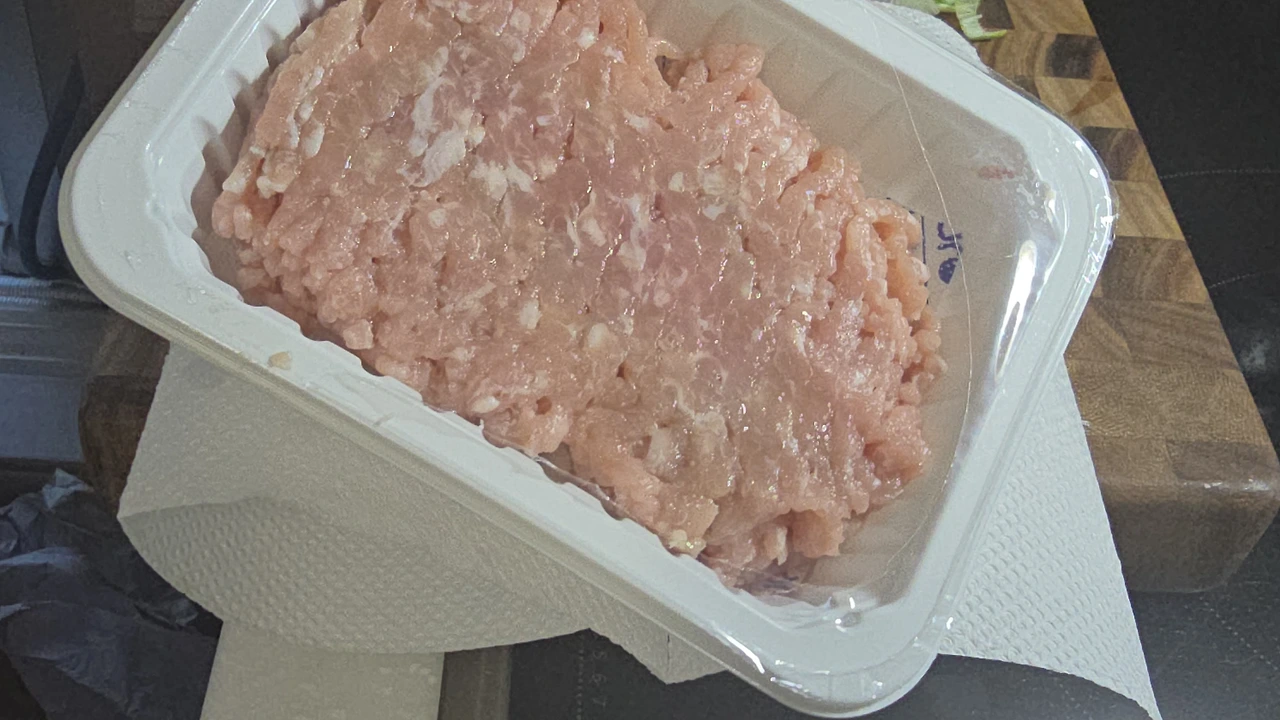 img.jpg?credential=yqXZFxpELC7KVnFOS48ylbz2pIh7yKj8&expires=1767193199&allow_ip=&allow_referer=&signature=DSnyOqsmpRfYZEOK45mZKLcwnC0%3D