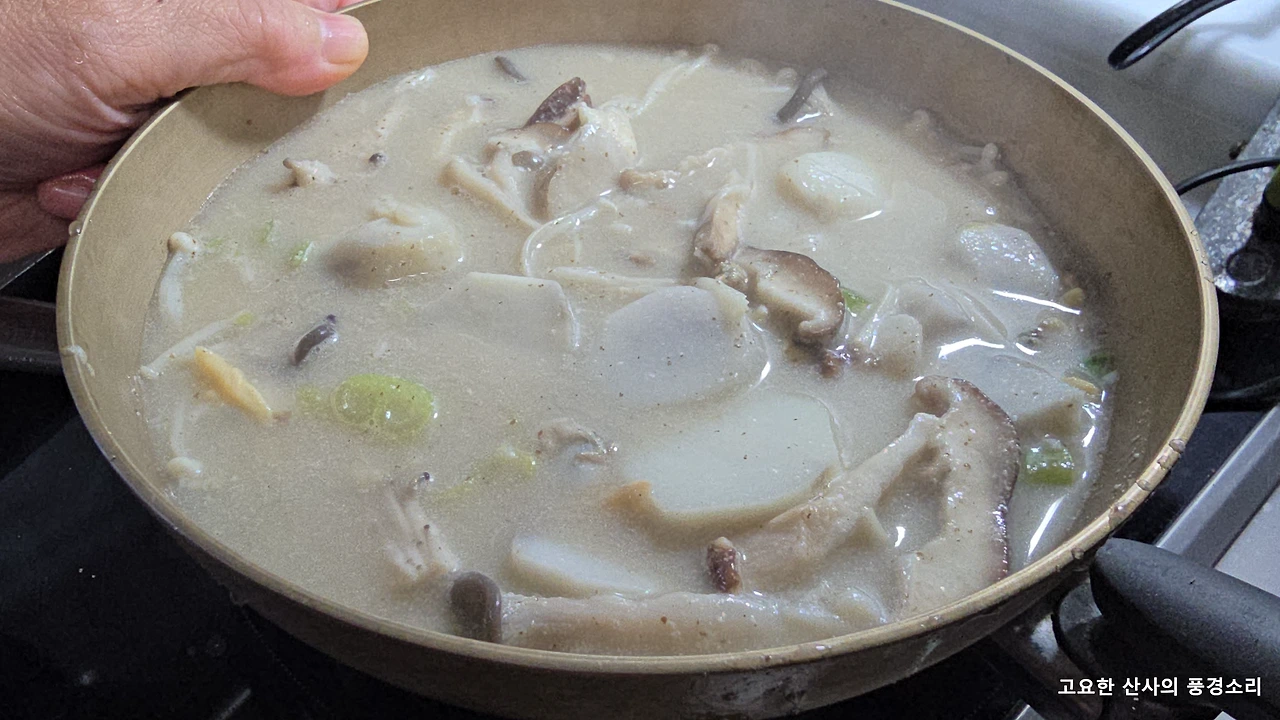 img.png?credential=yqXZFxpELC7KVnFOS48ylbz2pIh7yKj8&expires=1764514799&allow_ip=&allow_referer=&signature=S2MgOlry8wgPDN5nHmG4X6u3wak%3D