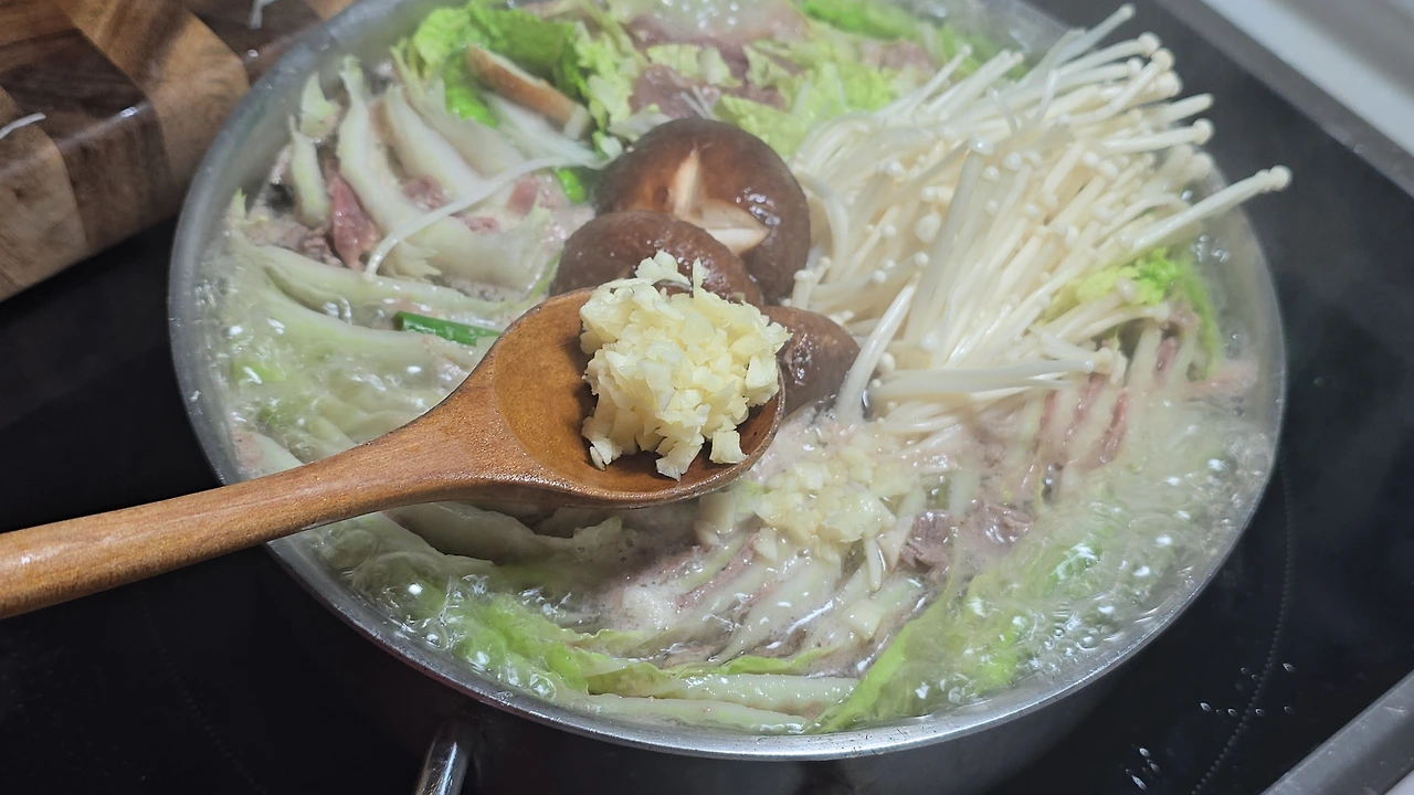 img.jpg?credential=yqXZFxpELC7KVnFOS48ylbz2pIh7yKj8&expires=1767193199&allow_ip=&allow_referer=&signature=vF02uhVkfKZ%2FR1nE%2FysGv0a%2Ba5Y%3D