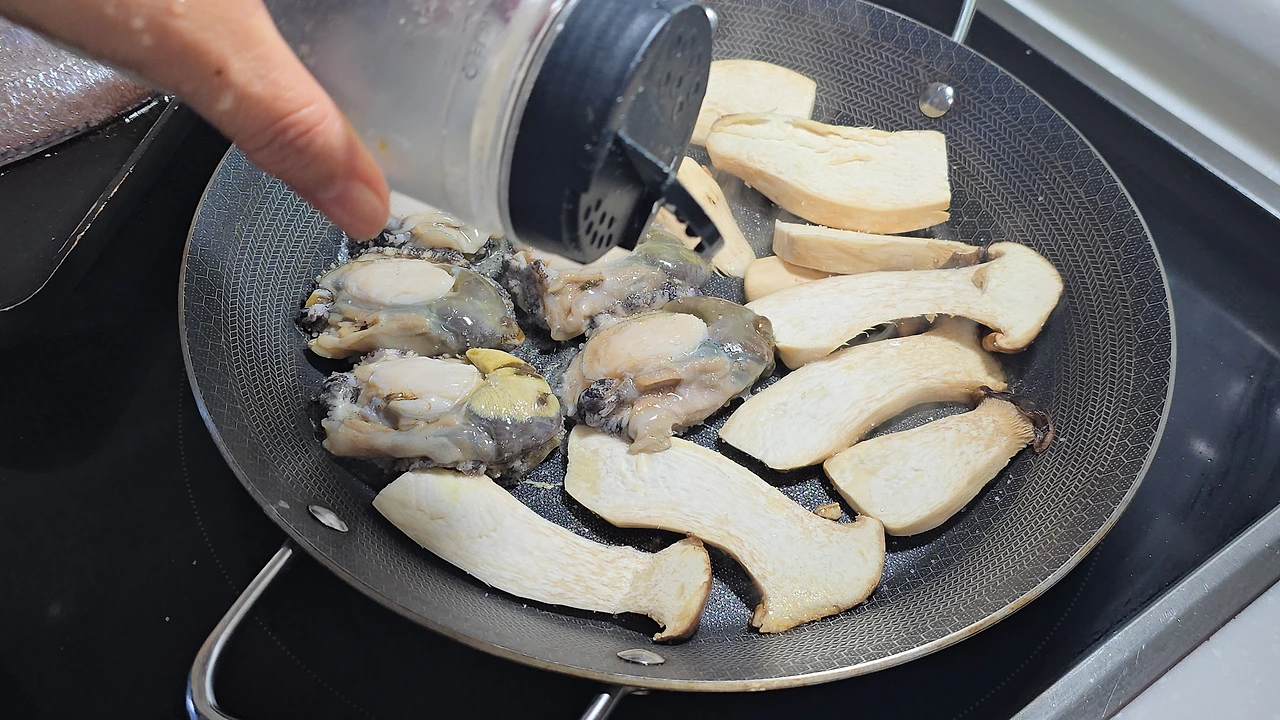 img.jpg?credential=yqXZFxpELC7KVnFOS48ylbz2pIh7yKj8&expires=1767193199&allow_ip=&allow_referer=&signature=bOD72DoBT%2FvqK2kGCIT5abM%2FPcQ%3D