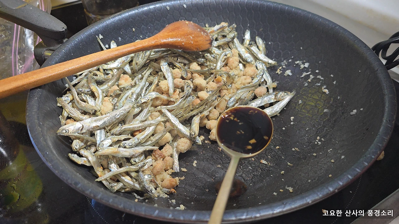 img.png?credential=yqXZFxpELC7KVnFOS48ylbz2pIh7yKj8&expires=1764514799&allow_ip=&allow_referer=&signature=tUaFncw6f6VTf7hCtLv6lNisnRA%3D