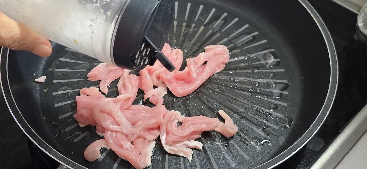 img.jpg?credential=yqXZFxpELC7KVnFOS48ylbz2pIh7yKj8&expires=1756652399&allow_ip=&allow_referer=&signature=HvxRfq%2F%2FRdTvpl6OobvrF3ruBFw%3D