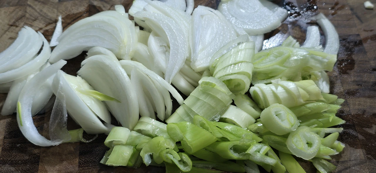 img.jpg?credential=yqXZFxpELC7KVnFOS48ylbz2pIh7yKj8&expires=1764514799&allow_ip=&allow_referer=&signature=FcbvAVOJhsWgMvyi909J5ZL42DM%3D