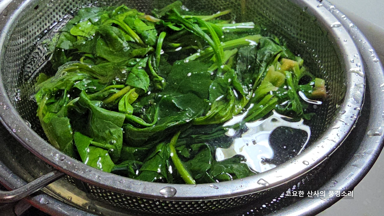 img.png?credential=yqXZFxpELC7KVnFOS48ylbz2pIh7yKj8&expires=1767193199&allow_ip=&allow_referer=&signature=xAp1CBiK00yaofm4PmFH4%2Bj858I%3D