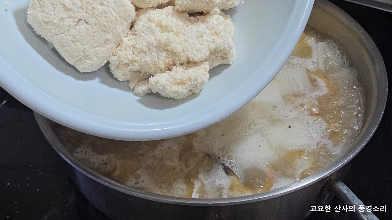 img.png?credential=yqXZFxpELC7KVnFOS48ylbz2pIh7yKj8&expires=1761922799&allow_ip=&allow_referer=&signature=4yaZToHBvYC1NSsWDsMMYEUpwDI%3D