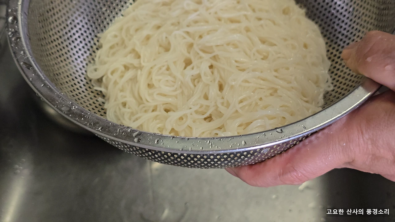 img.png?credential=yqXZFxpELC7KVnFOS48ylbz2pIh7yKj8&expires=1759244399&allow_ip=&allow_referer=&signature=R%2Ba0buNpFeaY8f2uT%2BK3OLd5Ngw%3D