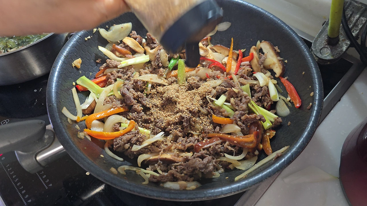 img.jpg?credential=yqXZFxpELC7KVnFOS48ylbz2pIh7yKj8&expires=1761922799&allow_ip=&allow_referer=&signature=bJn8FEcc3Jactw8WkdrMZICvKXg%3D