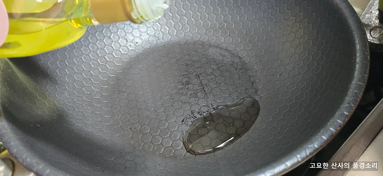 img.png?credential=yqXZFxpELC7KVnFOS48ylbz2pIh7yKj8&expires=1764514799&allow_ip=&allow_referer=&signature=Pl7BJgbAGJVIFIrU2CfKs%2Bw57BU%3D