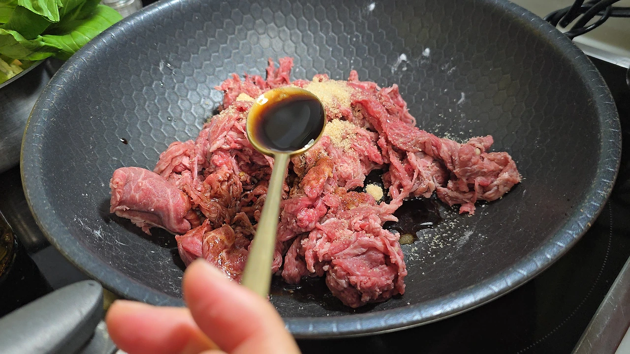 img.jpg?credential=yqXZFxpELC7KVnFOS48ylbz2pIh7yKj8&expires=1761922799&allow_ip=&allow_referer=&signature=iRzqIovfGXT4Q%2FjcsUCGLfhj8BI%3D