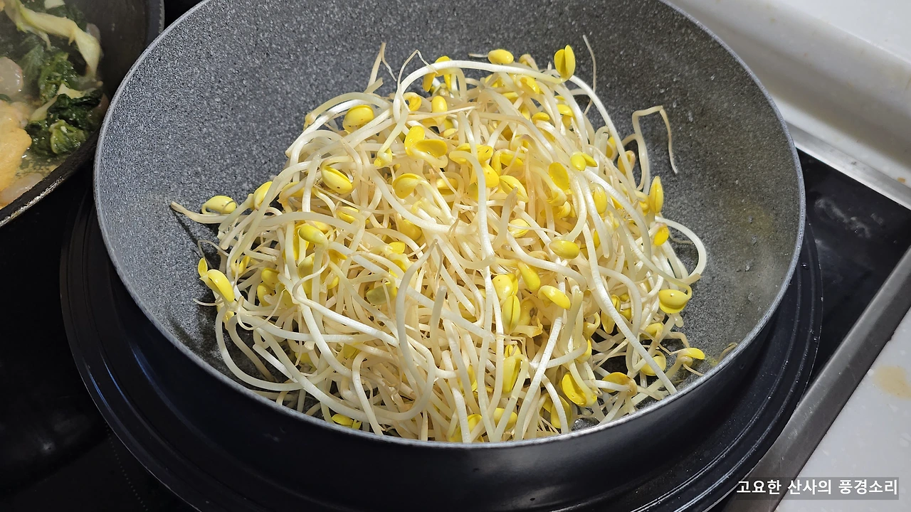 img.png?credential=yqXZFxpELC7KVnFOS48ylbz2pIh7yKj8&expires=1764514799&allow_ip=&allow_referer=&signature=HA4BtEhL5PEn8CM6P8AkYIrlFvs%3D