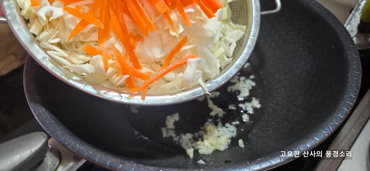 img.png?credential=yqXZFxpELC7KVnFOS48ylbz2pIh7yKj8&expires=1753973999&allow_ip=&allow_referer=&signature=CAtaXmSwNKPalDXV7Q2NaS4cqQM%3D