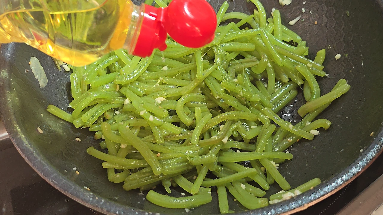 img.jpg?credential=yqXZFxpELC7KVnFOS48ylbz2pIh7yKj8&expires=1759244399&allow_ip=&allow_referer=&signature=Qmljpp1cpJLpPnhY4r0r%2Bv%2B1kXM%3D