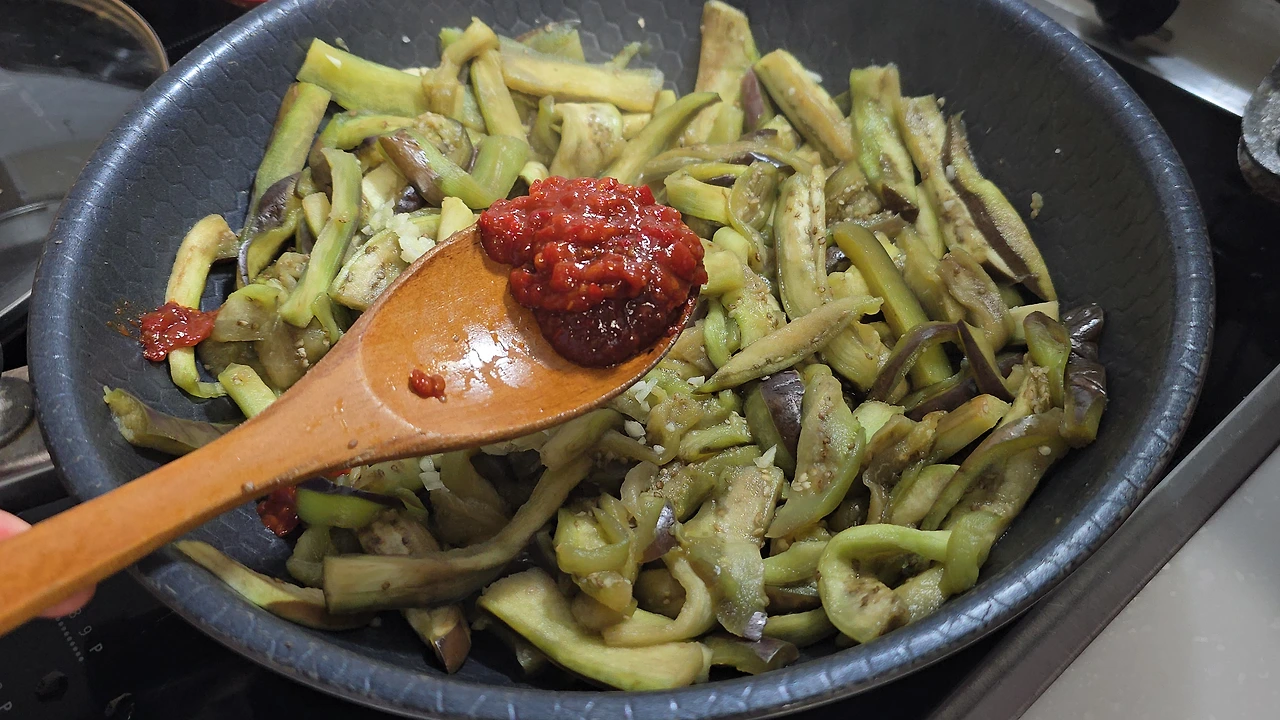 img.jpg?credential=yqXZFxpELC7KVnFOS48ylbz2pIh7yKj8&expires=1759244399&allow_ip=&allow_referer=&signature=QibeQQs5OY68SDJIiUkmRHpMivE%3D