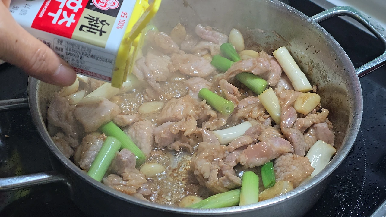 img.jpg?credential=yqXZFxpELC7KVnFOS48ylbz2pIh7yKj8&expires=1769871599&allow_ip=&allow_referer=&signature=hcMlH8IfiTbKWJkhX%2Fr%2BihNEoMw%3D