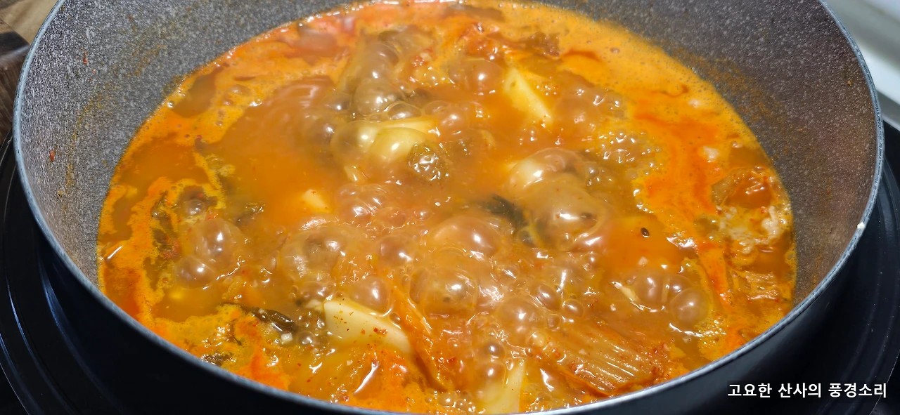 img.png?credential=yqXZFxpELC7KVnFOS48ylbz2pIh7yKj8&expires=1767193199&allow_ip=&allow_referer=&signature=WcOoWQTZOjZM4CN4MUCHEIAf9YQ%3D