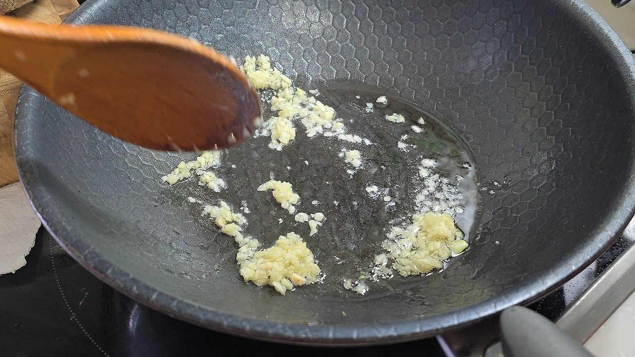 img.jpg?credential=yqXZFxpELC7KVnFOS48ylbz2pIh7yKj8&expires=1764514799&allow_ip=&allow_referer=&signature=6QVbjirysJEWHXbUTDsTG4k6SJs%3D