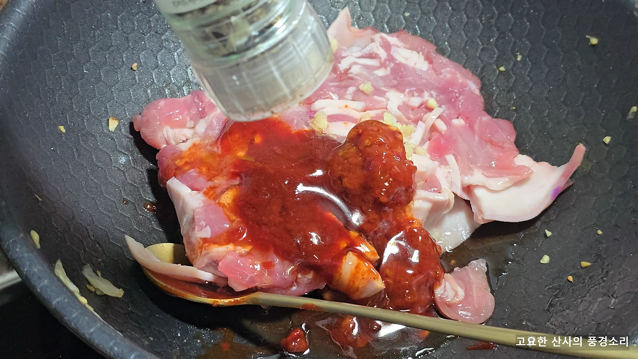 img.png?credential=yqXZFxpELC7KVnFOS48ylbz2pIh7yKj8&expires=1764514799&allow_ip=&allow_referer=&signature=rbxAedkgyMOoC99cNXy5g169QC0%3D