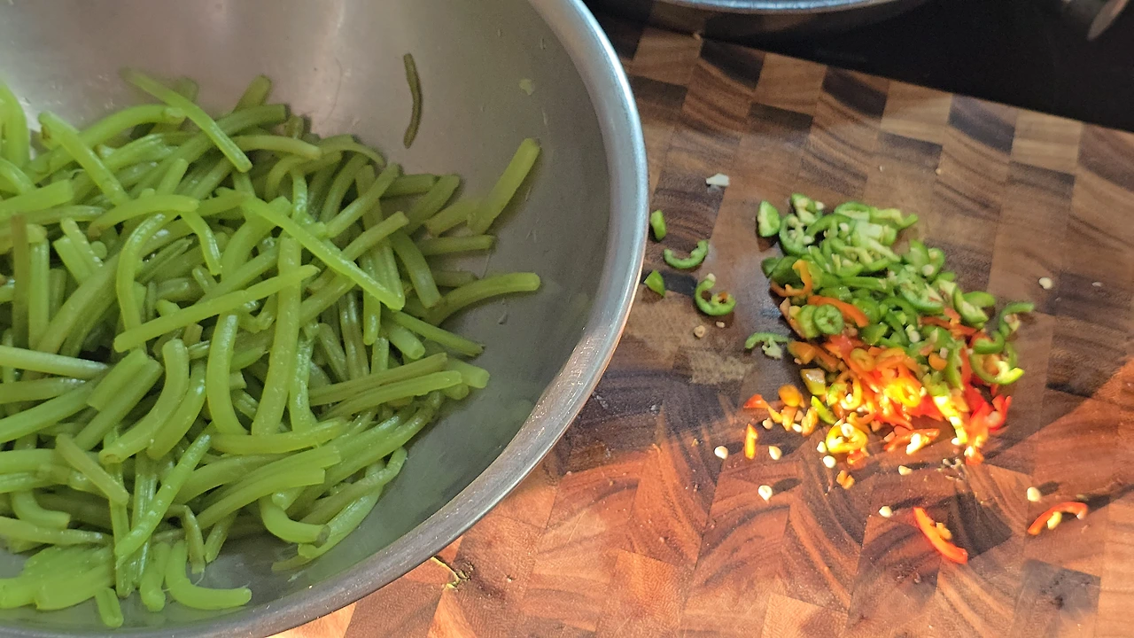 img.jpg?credential=yqXZFxpELC7KVnFOS48ylbz2pIh7yKj8&expires=1759244399&allow_ip=&allow_referer=&signature=PopoyfbrTILbhdUKOgudk5NkAj8%3D