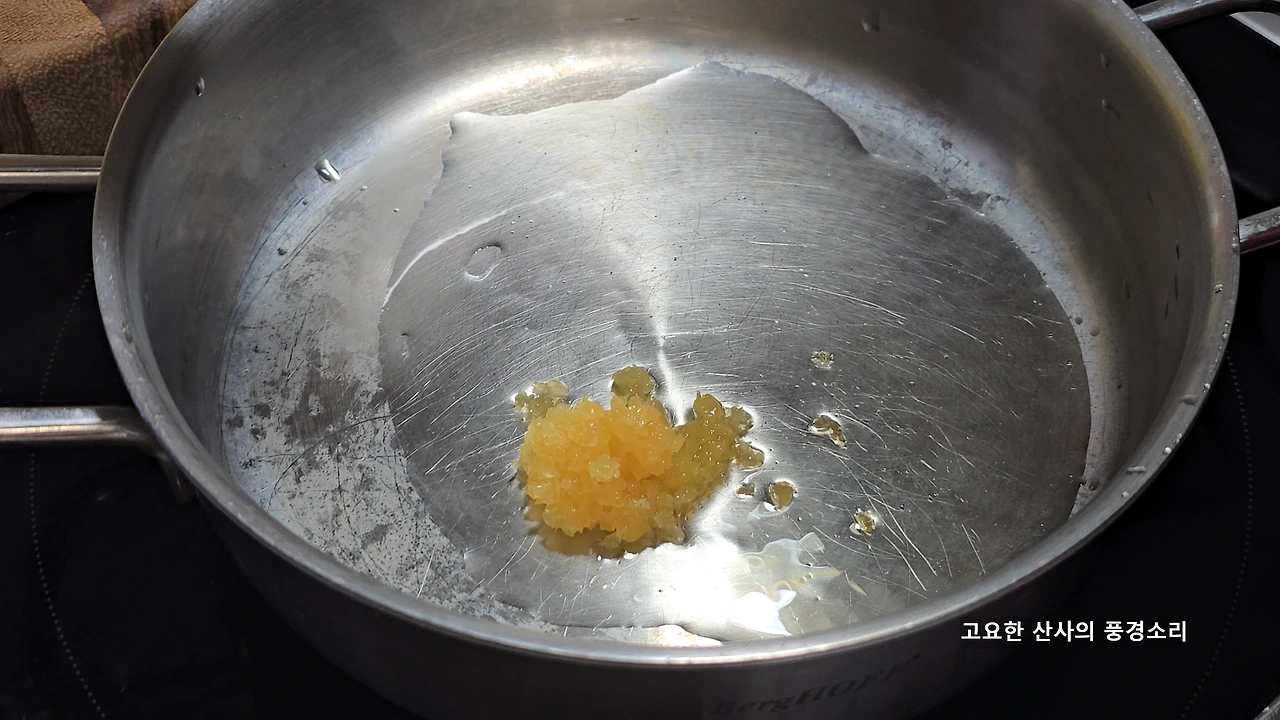 img.png?credential=yqXZFxpELC7KVnFOS48ylbz2pIh7yKj8&expires=1759244399&allow_ip=&allow_referer=&signature=kD%2Fb57KxJkAefmUsF9HfkUGPkno%3D