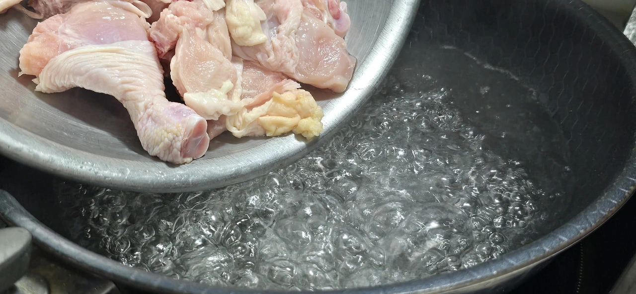 img.jpg?credential=yqXZFxpELC7KVnFOS48ylbz2pIh7yKj8&expires=1751295599&allow_ip=&allow_referer=&signature=DfgqVnxliKmcHNWR%2BweQtK%2FygNQ%3D