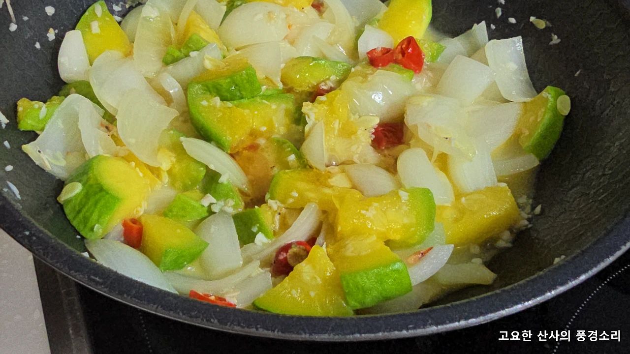 img.png?credential=yqXZFxpELC7KVnFOS48ylbz2pIh7yKj8&expires=1753973999&allow_ip=&allow_referer=&signature=Lr0p3EwXNT3RiSOZ95OjFJSqrX4%3D