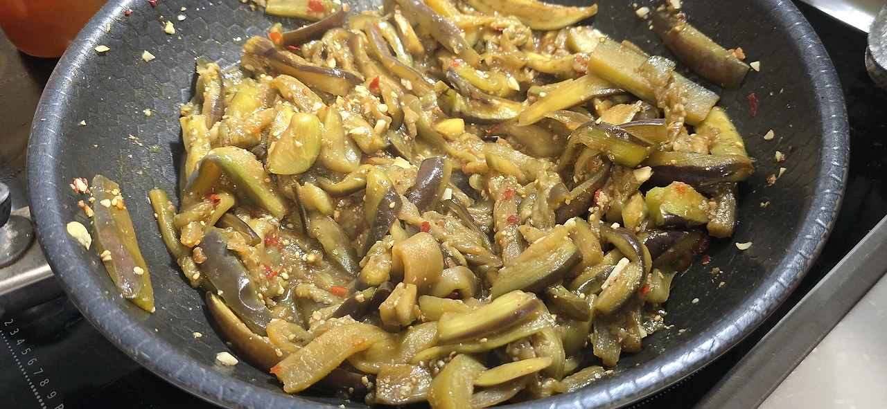 img.jpg?credential=yqXZFxpELC7KVnFOS48ylbz2pIh7yKj8&expires=1759244399&allow_ip=&allow_referer=&signature=g57wmdxciMC6sUSpbRoIp0anxi0%3D