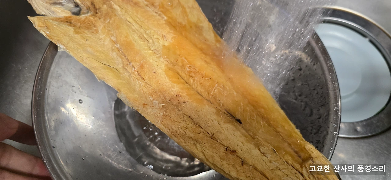 img.png?credential=yqXZFxpELC7KVnFOS48ylbz2pIh7yKj8&expires=1761922799&allow_ip=&allow_referer=&signature=z8Z3%2BuoBATLghY0ctNADu7O2aSM%3D