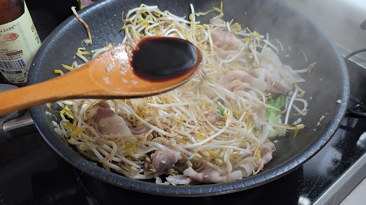 img.jpg?credential=yqXZFxpELC7KVnFOS48ylbz2pIh7yKj8&expires=1764514799&allow_ip=&allow_referer=&signature=yhIkXdK3iEnk3D8kdmPnVrvhf50%3D