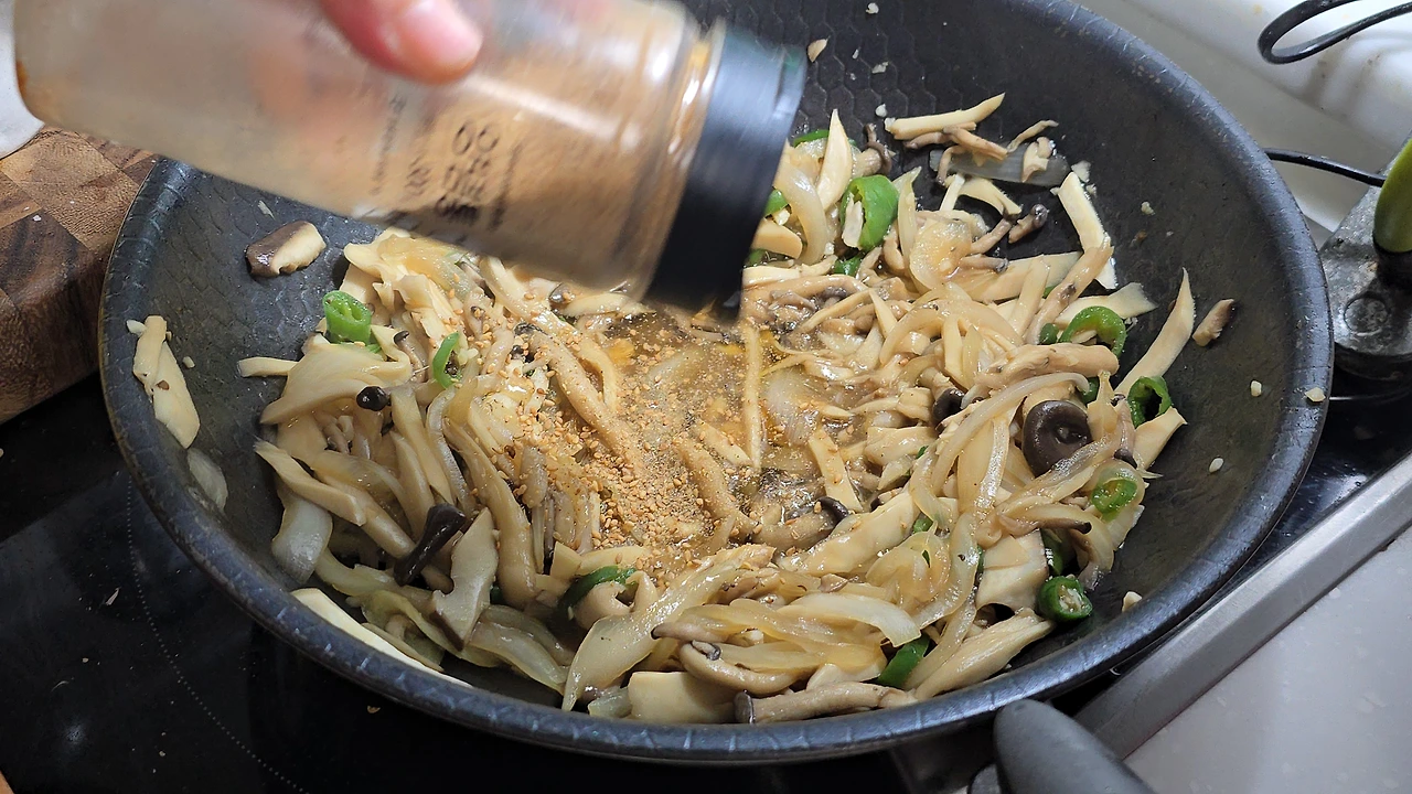 img.jpg?credential=yqXZFxpELC7KVnFOS48ylbz2pIh7yKj8&expires=1764514799&allow_ip=&allow_referer=&signature=2LggydL%2B0qYeyeeNtr16%2BGLFHjE%3D