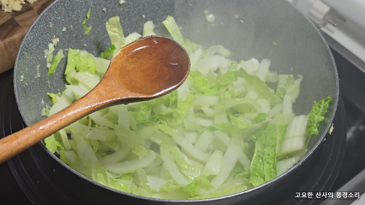 img.png?credential=yqXZFxpELC7KVnFOS48ylbz2pIh7yKj8&expires=1767193199&allow_ip=&allow_referer=&signature=%2FgDSwVqLlIzn6BzeY33uxgvULiQ%3D