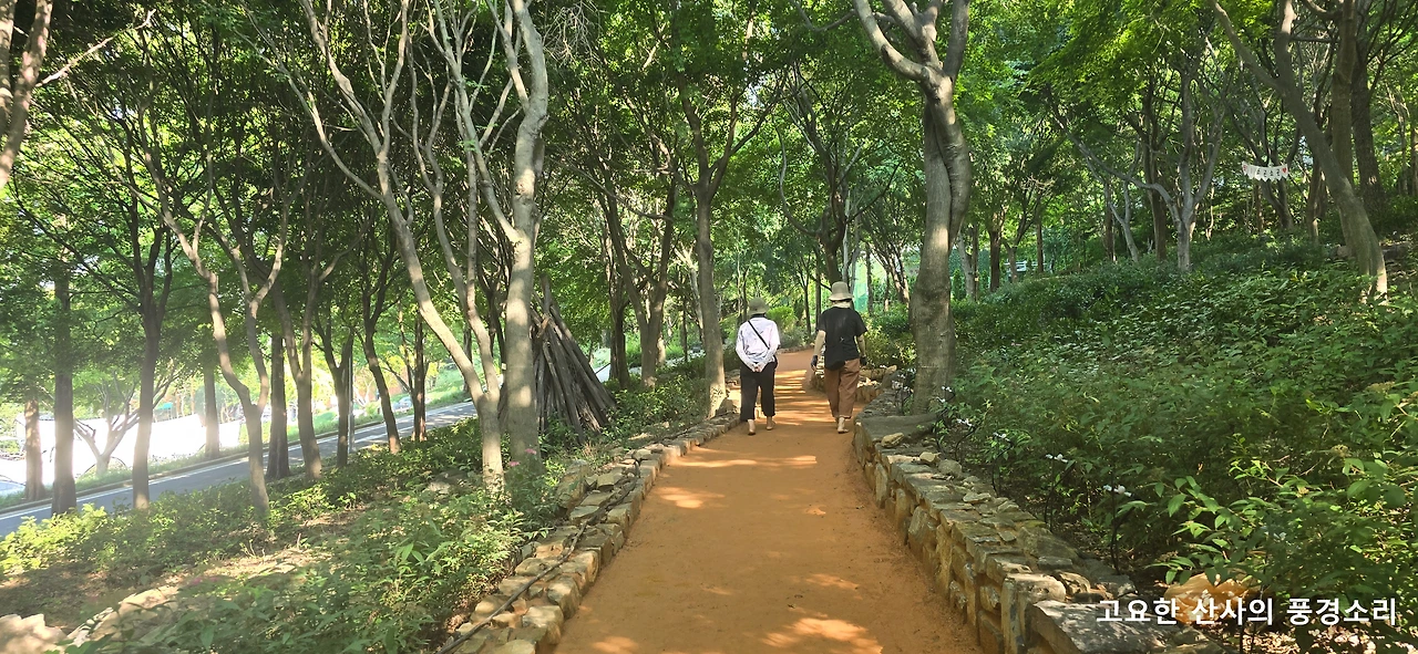 img.png?credential=yqXZFxpELC7KVnFOS48ylbz2pIh7yKj8&expires=1751295599&allow_ip=&allow_referer=&signature=nxrEcUGqCzp64T6wx5w33oufrmI%3D