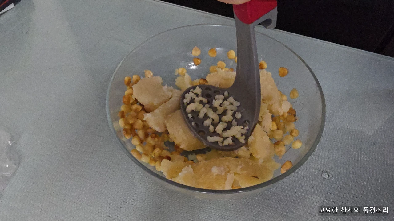 img.png?credential=yqXZFxpELC7KVnFOS48ylbz2pIh7yKj8&expires=1764514799&allow_ip=&allow_referer=&signature=vQ4Jw%2FhtHhgdrsAoZIRb4mw%2BzLg%3D