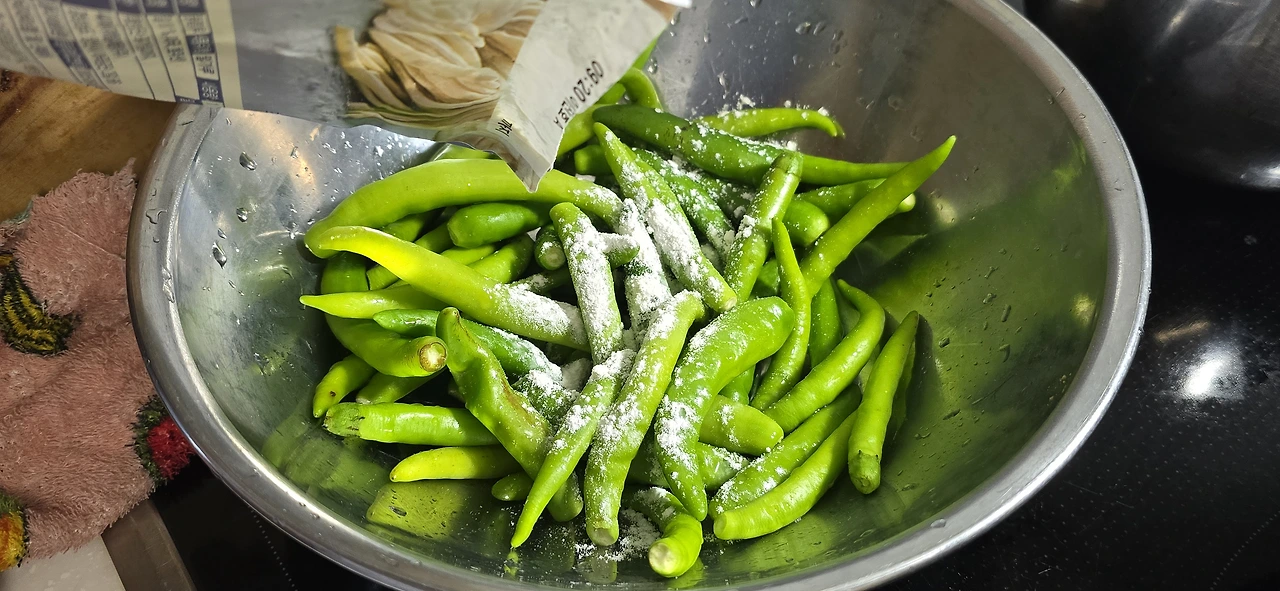 img.jpg?credential=yqXZFxpELC7KVnFOS48ylbz2pIh7yKj8&expires=1759244399&allow_ip=&allow_referer=&signature=%2Bc4RXxXLJblCNSMUA4L14zIbgQk%3D