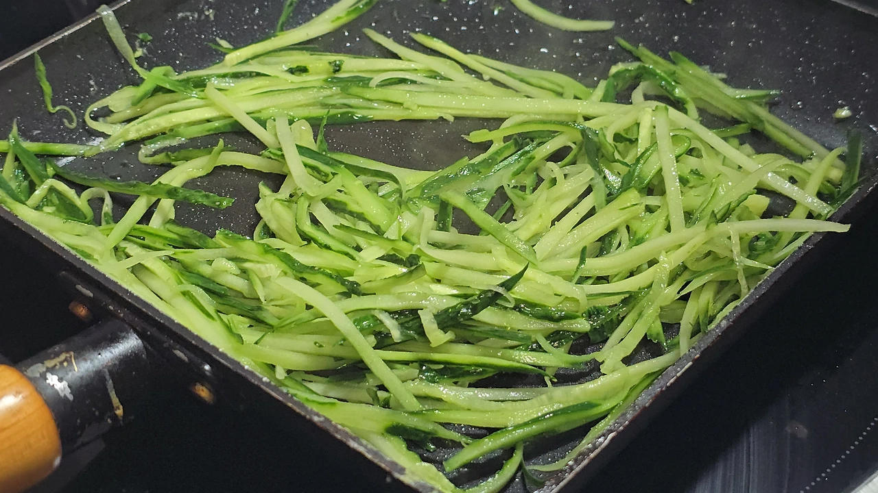 img.jpg?credential=yqXZFxpELC7KVnFOS48ylbz2pIh7yKj8&expires=1751295599&allow_ip=&allow_referer=&signature=V39cKhC77tG3Wo2%2B3Jlam6e82lY%3D