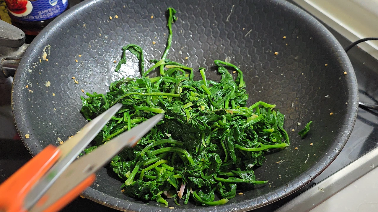 img.jpg?credential=yqXZFxpELC7KVnFOS48ylbz2pIh7yKj8&expires=1764514799&allow_ip=&allow_referer=&signature=wO0Xd1WP2mhcnZ9ELiYx29I%2BWno%3D