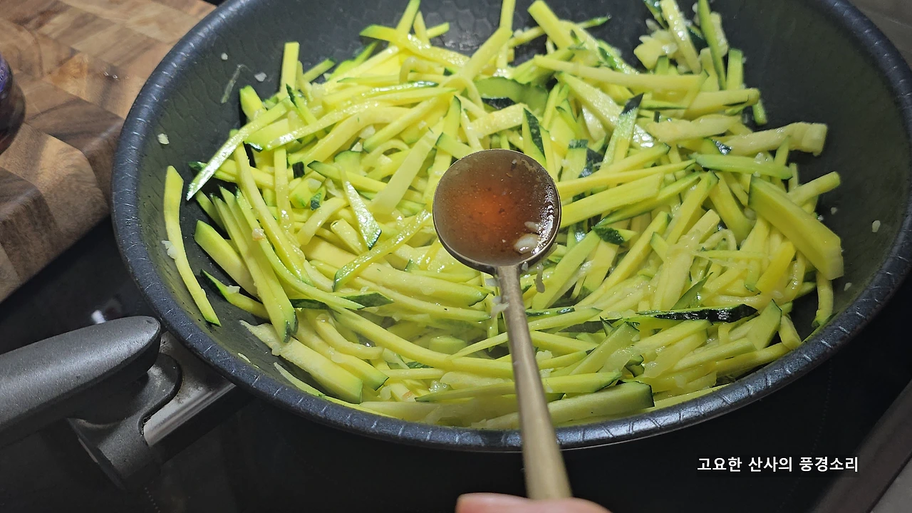 img.png?credential=yqXZFxpELC7KVnFOS48ylbz2pIh7yKj8&expires=1761922799&allow_ip=&allow_referer=&signature=eRYGtiEQ3Ay0s62mrA%2FSq7fKYu8%3D