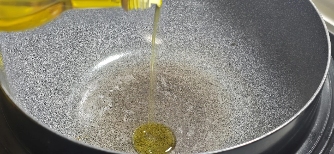 img.jpg?credential=yqXZFxpELC7KVnFOS48ylbz2pIh7yKj8&expires=1767193199&allow_ip=&allow_referer=&signature=GSiUE0i76WLgw7pTuoltQEgu680%3D