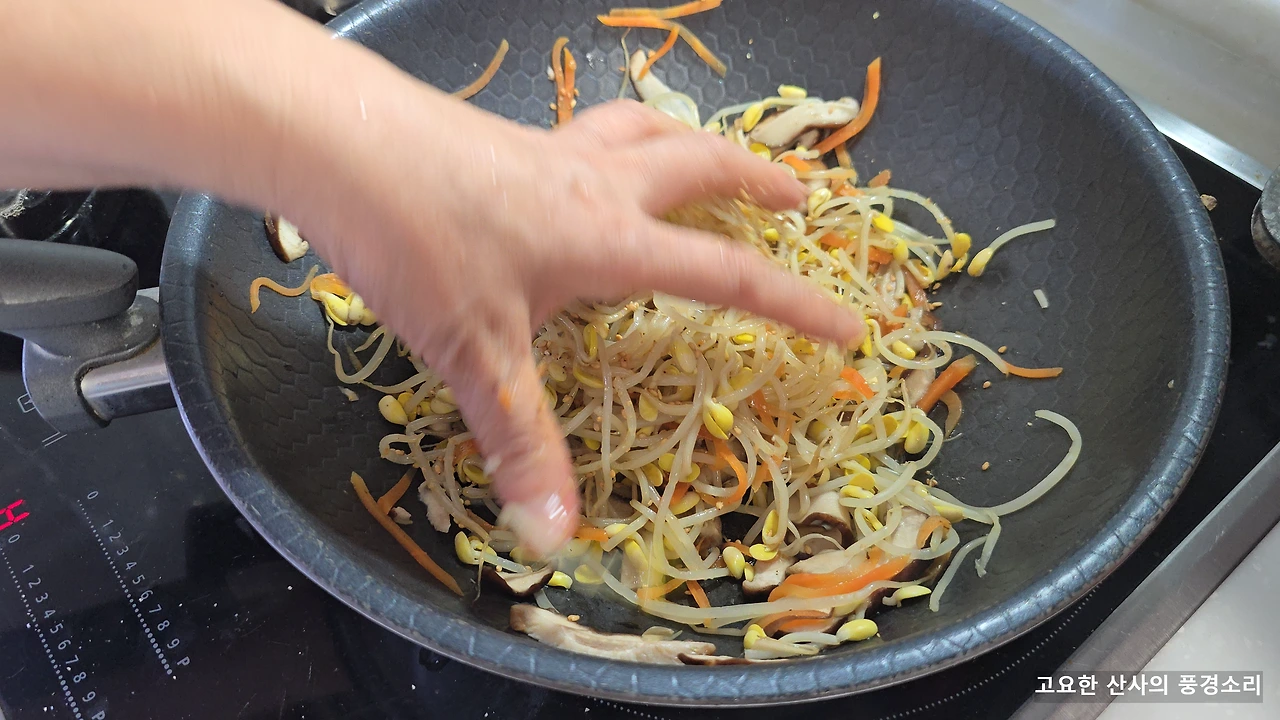 img.png?credential=yqXZFxpELC7KVnFOS48ylbz2pIh7yKj8&expires=1759244399&allow_ip=&allow_referer=&signature=MTk0uio5hdD3HKWzPrVxitrTmq8%3D