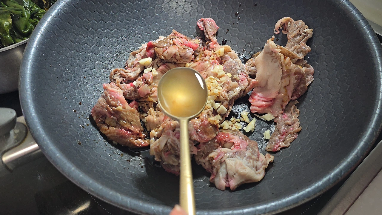 img.jpg?credential=yqXZFxpELC7KVnFOS48ylbz2pIh7yKj8&expires=1761922799&allow_ip=&allow_referer=&signature=lwhvQTlVaEVcaXLzU5fTMtd8cKs%3D