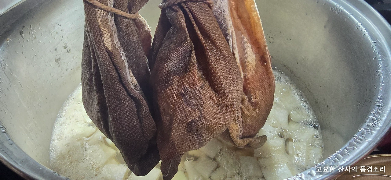 img.png?credential=yqXZFxpELC7KVnFOS48ylbz2pIh7yKj8&expires=1761922799&allow_ip=&allow_referer=&signature=dM9SvCm2l9WvH58OBPzK%2BU5zQU4%3D