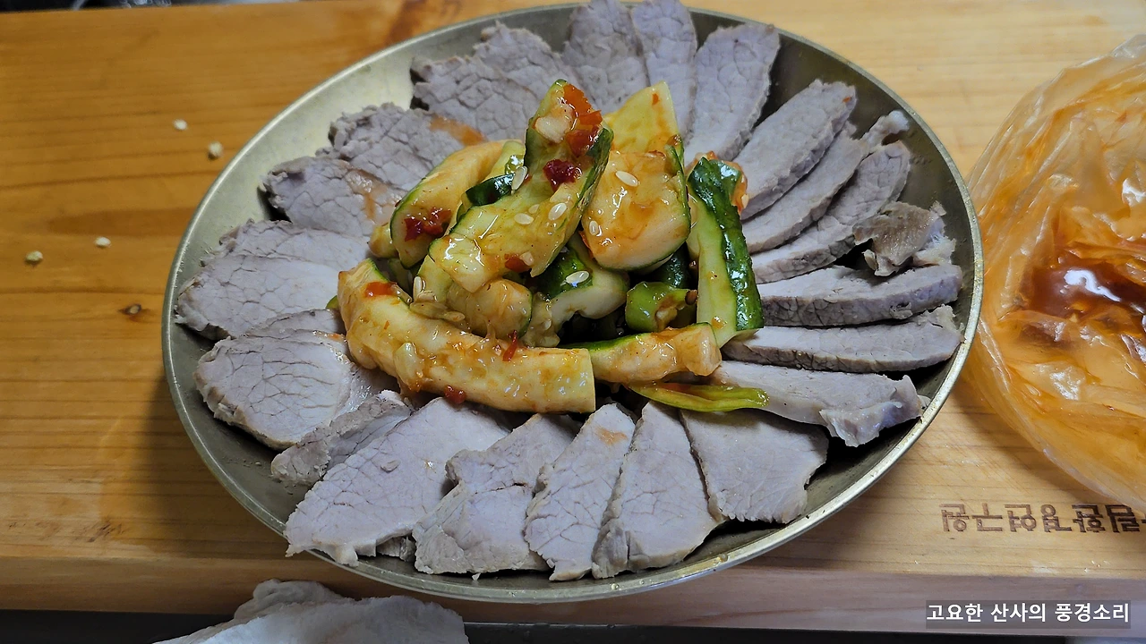 img.png?credential=yqXZFxpELC7KVnFOS48ylbz2pIh7yKj8&expires=1759244399&allow_ip=&allow_referer=&signature=rVg556dtsYrWIAI3flRHGA84pQc%3D