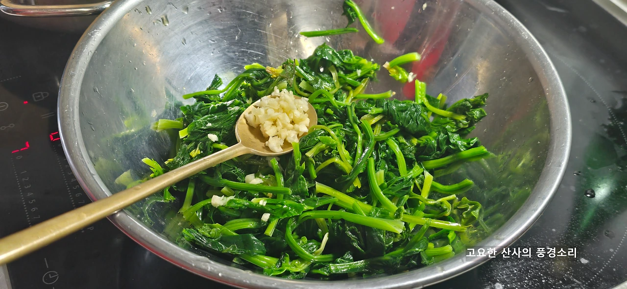 img.png?credential=yqXZFxpELC7KVnFOS48ylbz2pIh7yKj8&expires=1767193199&allow_ip=&allow_referer=&signature=5u%2Fw4OrPtC81sXA22UoZ%2BDVHLEA%3D