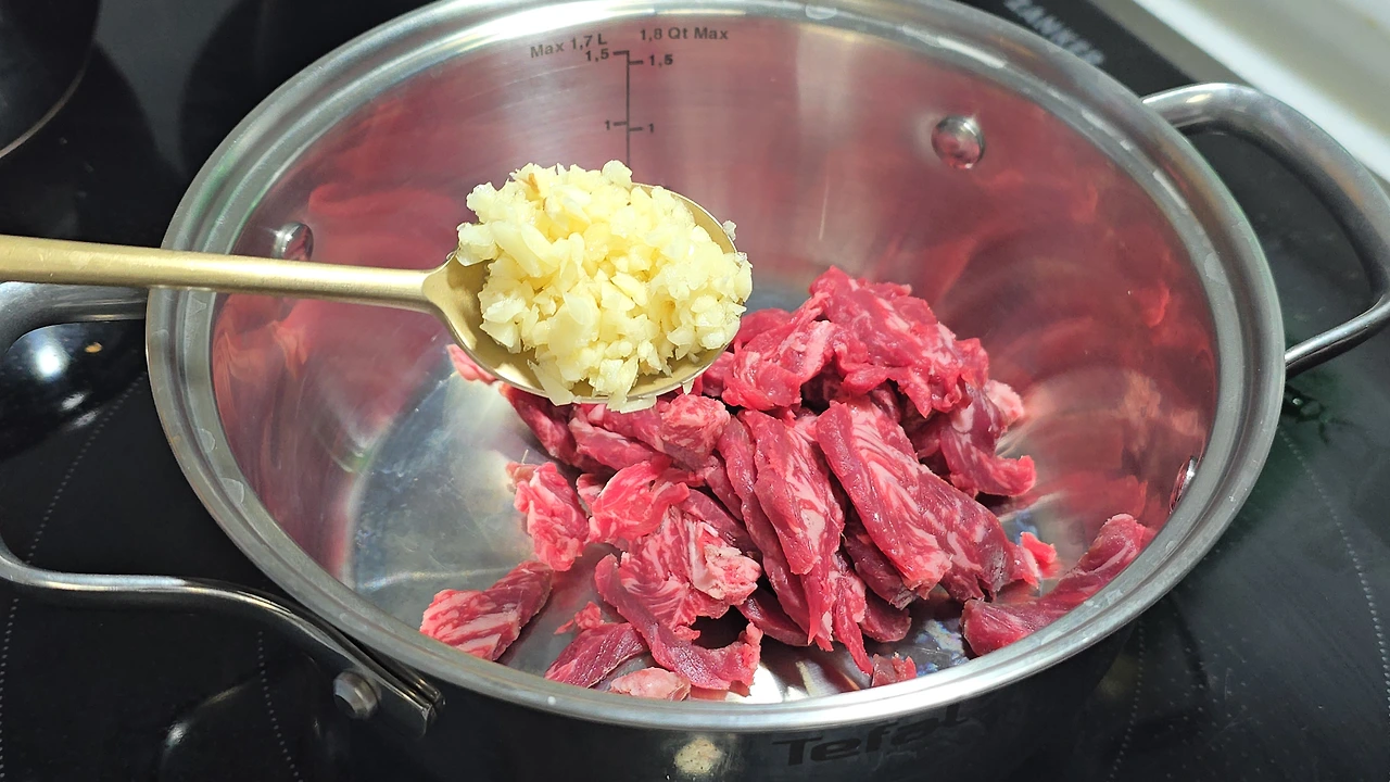 img.jpg?credential=yqXZFxpELC7KVnFOS48ylbz2pIh7yKj8&expires=1767193199&allow_ip=&allow_referer=&signature=8d6jjH45xj3hCTZQYjGOeM%2B3xEc%3D