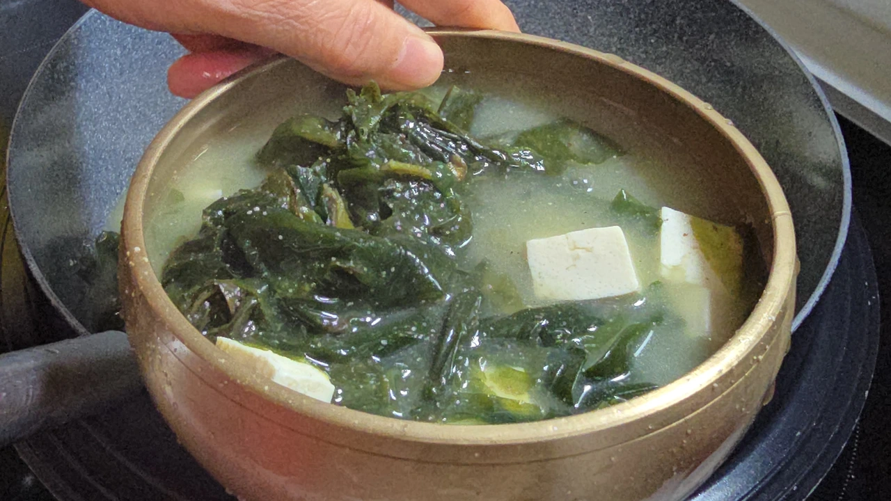 img.jpg?credential=yqXZFxpELC7KVnFOS48ylbz2pIh7yKj8&expires=1756652399&allow_ip=&allow_referer=&signature=h9Tn%2F2DbpgENLynhD630xfDas50%3D