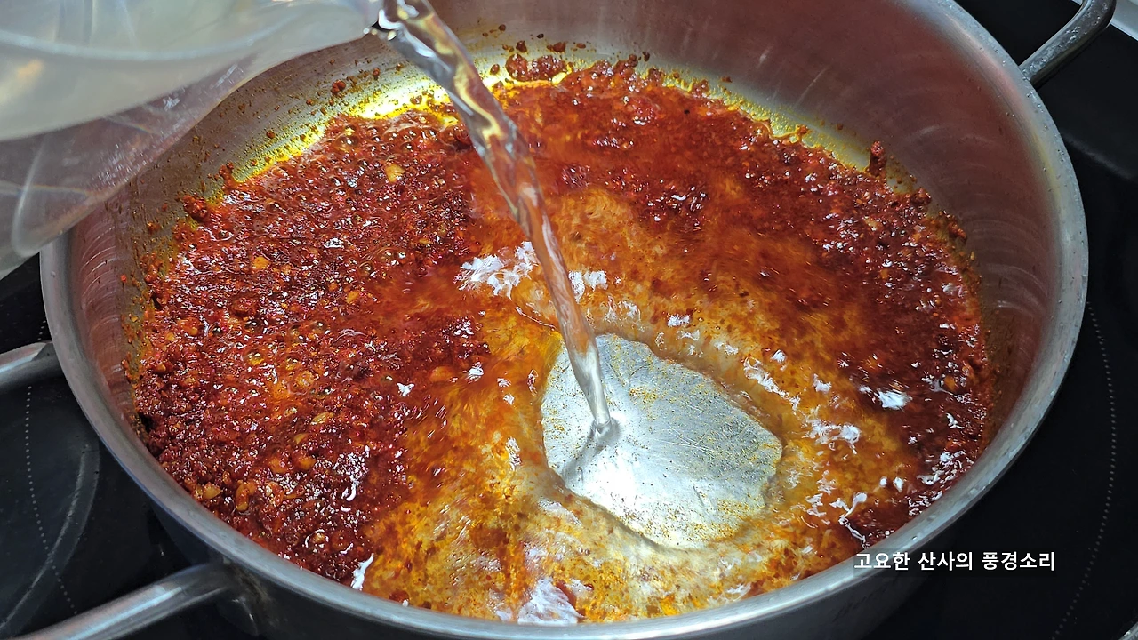 img.png?credential=yqXZFxpELC7KVnFOS48ylbz2pIh7yKj8&expires=1759244399&allow_ip=&allow_referer=&signature=1Z8PJ7V3DnIIzAPLgem1ElvC%2BC0%3D