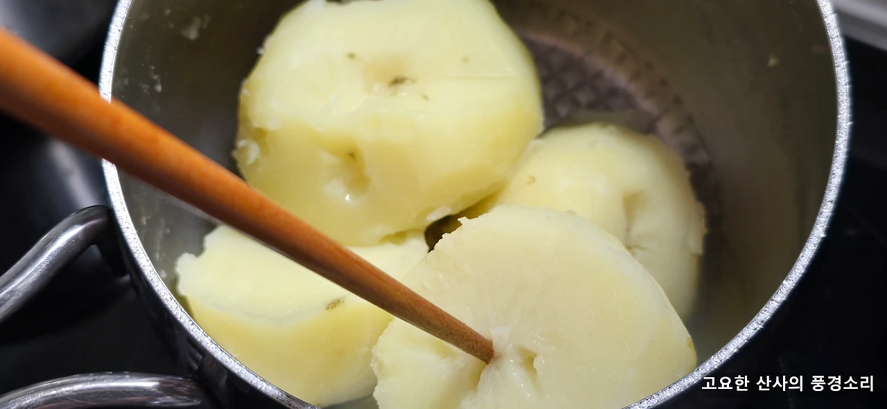 img.png?credential=yqXZFxpELC7KVnFOS48ylbz2pIh7yKj8&expires=1753973999&allow_ip=&allow_referer=&signature=78oQnrtOzsX2iAyxprbiCBeP%2BPQ%3D