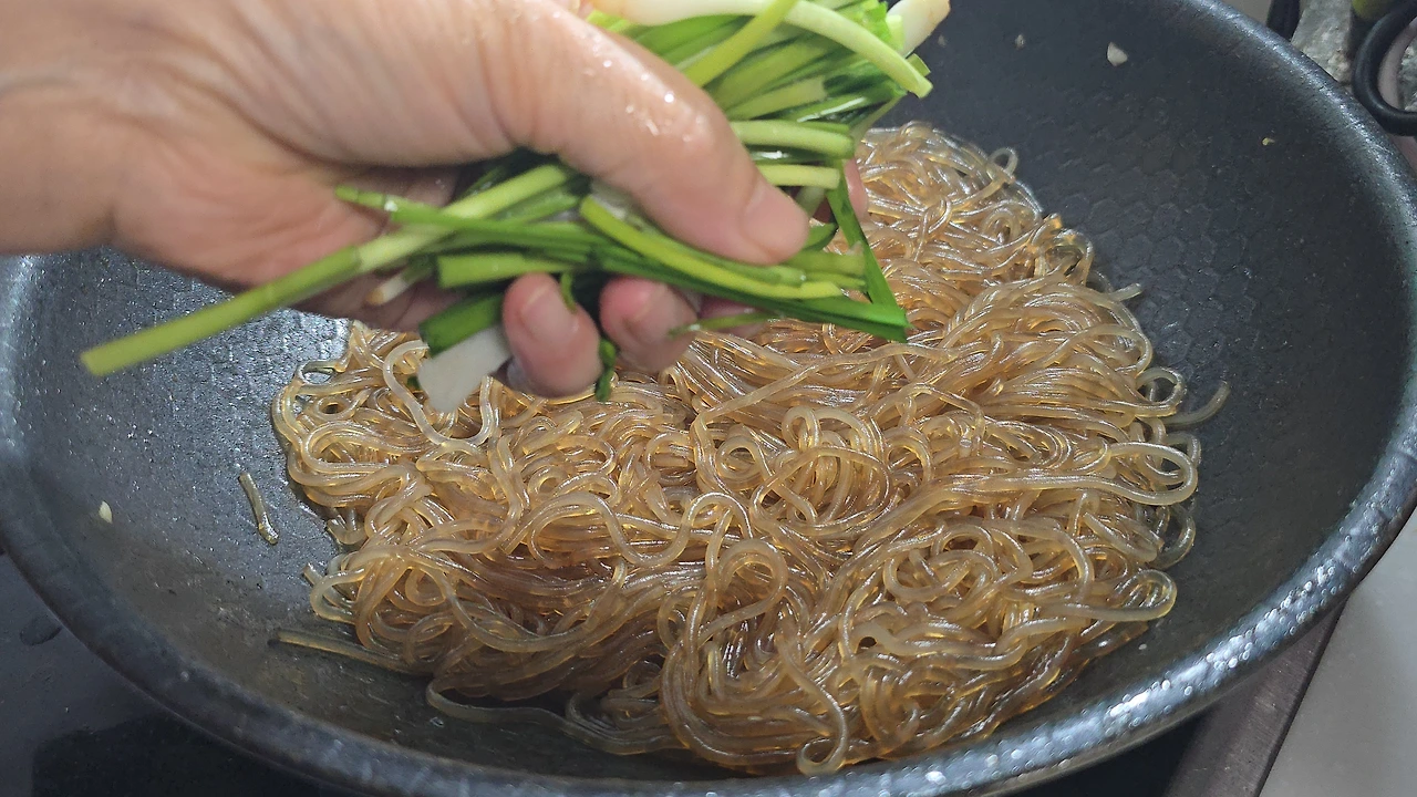 img.jpg?credential=yqXZFxpELC7KVnFOS48ylbz2pIh7yKj8&expires=1761922799&allow_ip=&allow_referer=&signature=kXix17HVR9L7VA1ES0AzFyf1j9k%3D