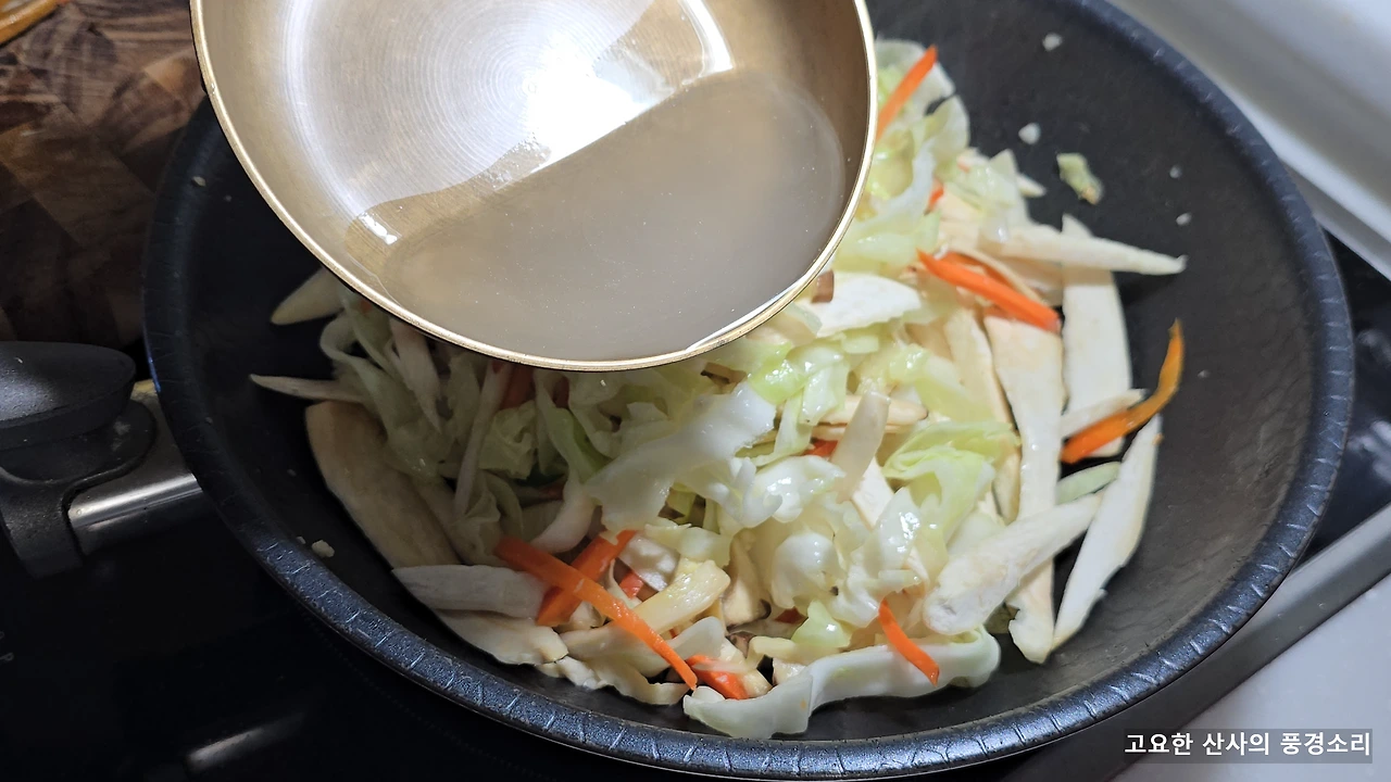 img.png?credential=yqXZFxpELC7KVnFOS48ylbz2pIh7yKj8&expires=1764514799&allow_ip=&allow_referer=&signature=f1Vs34hTAtvfT6NiVqLJQXcXX3Y%3D