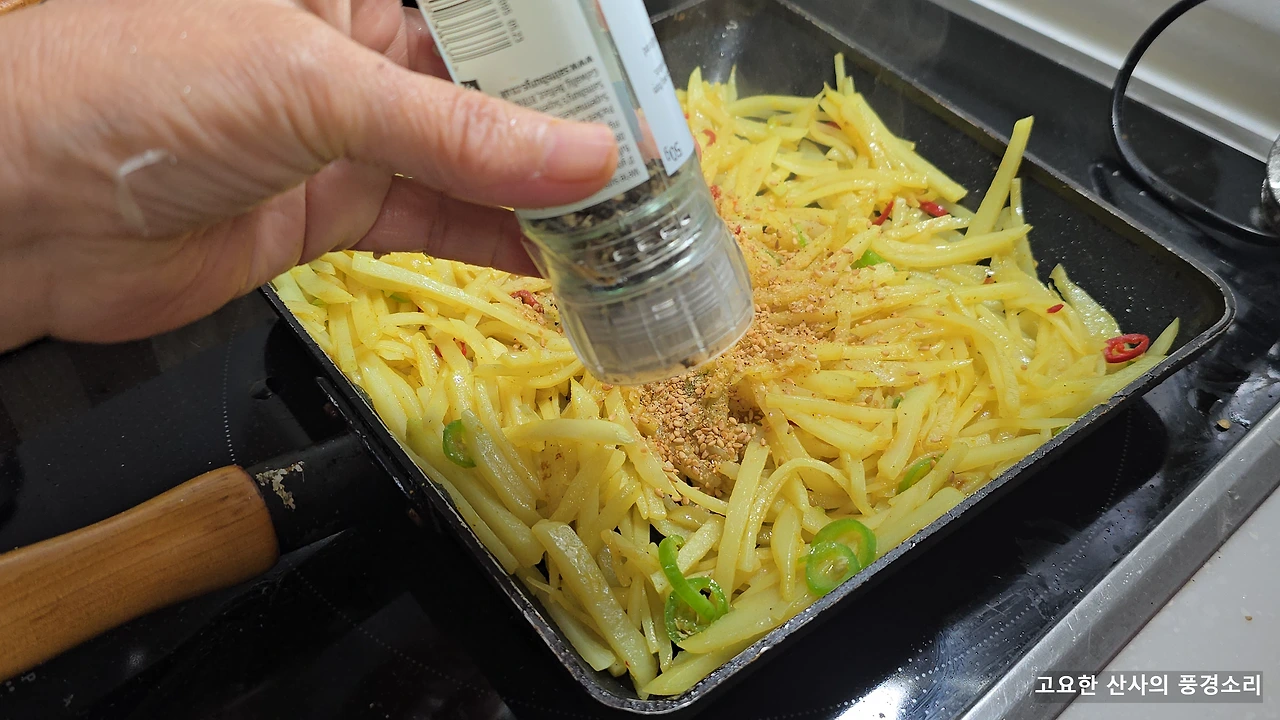 img.png?credential=yqXZFxpELC7KVnFOS48ylbz2pIh7yKj8&expires=1767193199&allow_ip=&allow_referer=&signature=BCQ3dRwdIKrNh9OzWyn1esjVAg8%3D